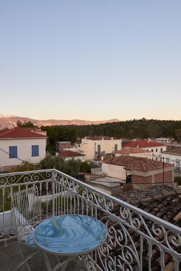 Galaxídhion Galaxidaki 1857 Guesthouse מראה חיצוני תמונה